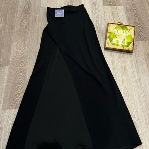 Elegant Black Women's Skirt W. Slit